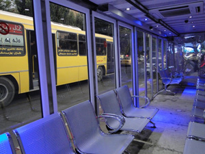 تجهیز بیش از 10 ایستگاه اتوبوس به چراغ های خورشیدی 