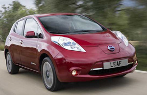 لیف همچنان پر فروش ترین خودروی الکتریکی انگلستان است

