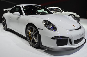Porsche 911 GT3 Named 2014 World Performance Car of the Year

