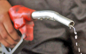 کاهش‌ ‌30‌ درصدي‌ مصرف‌ بنزين‌ با ساخت‌ خودرو ديزلي‌ در کشور  