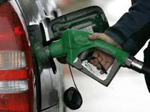 کم فروشی بنزین به هیچ عنوان صحت ندارد