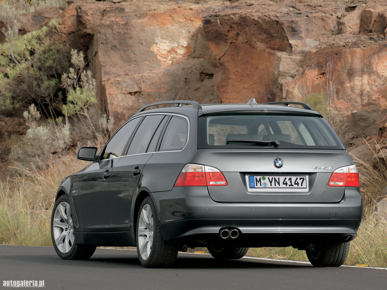 BMW در آلمان و آمريكا خودروي X3 توليد مي كند  