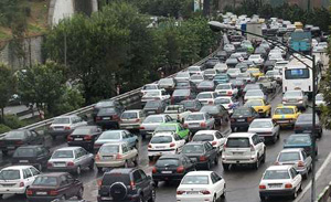 ترافیک نیمه سنگین در آزادراه تهران _ کرج 