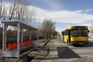 بهسازی ایستگاه های اتوبوس منطقه 4 در طرح طرح آسمان آبی زمین پاک