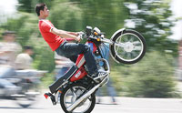 موتورسیکلت ها عامل مرگ و میر مستقیم و غیر مستقیم راکبان و شهروندان 
