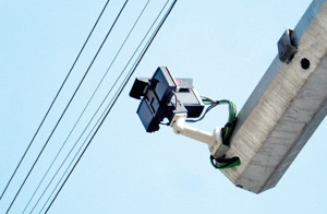 نصب دوربین های ثبت تخلف و المان های ترافیکی در بزرگراه آزادگان