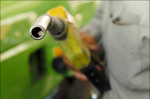 توزیع بیش از ۱۰ میلیون لیتر بنزین در منطقه اهواز در تعطیلات عید فطر