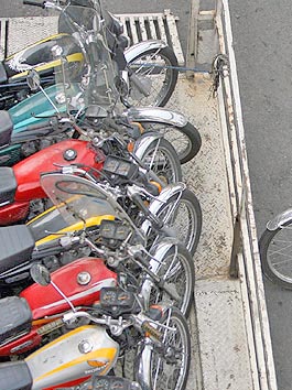 50% تخفیف برای ترخیص موتور سیکلت های متوقف در پارکینگ خلیج فارس