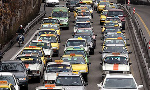 ترافیک صبحگاهی در باند جنوبی آزاد راه کرج-قزوین و تهران-کرج