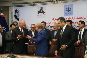 قرارداد بزرگترین سرمایه گذاری تاریخ صنعت خودرو ایران امضا شد