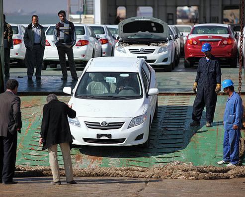 واردات خودرو به کشور متوقف نشده است