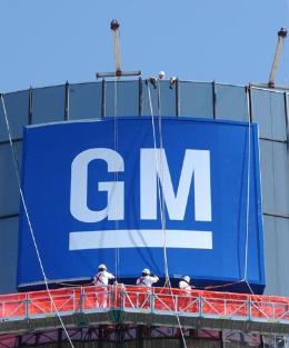 GM investing in two U.S. engine plants, eyes jobs
