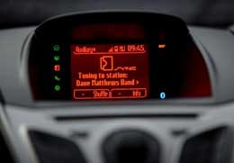 Ford adding Sync AppLink software to 10 models for 2012

