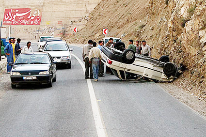 واژگوني 33 درصد از خودروها در تصادفات جاده اي  