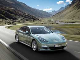 Extended version of Porsche Panamera will appears in the 2012 

