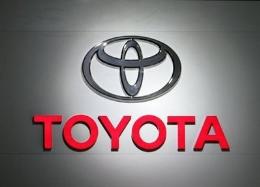 JAPAN: Toyota to halve costs on component production
