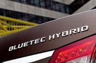 Mercedes-Benz E300 Bluetec Hybrid does 4.2 l/100 km

