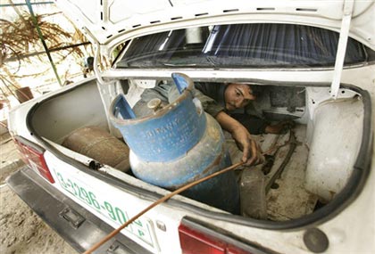 هشدار نسبت به دوگانه سوز کردن خودرو ها در مراکز غير مجاز 