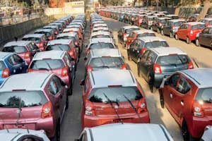 نارضایتی خودروسازان هند از وضع موجود بازار

