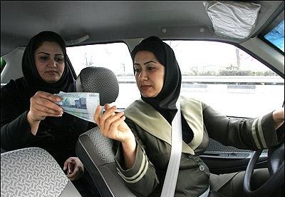 استقبال از راه اندازی خط تاکسی بانوان در مشهد
