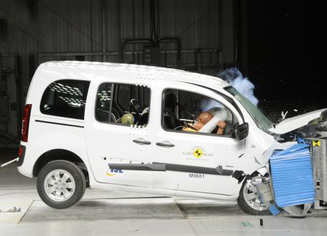 عدم رضایت مرسدس در ایمنی خودروی سیتان