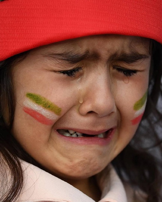 لعنت به فوتبالی که اشک دخترمان را در می‌آورد