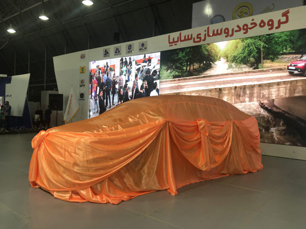 نمایشگاه شیرازی ها در انتظار رونمایی محصول جدید سایپا