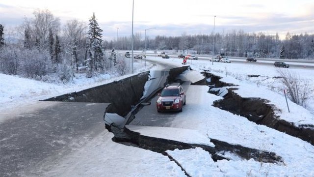 تصویری از زلزله ۷ ریشتری در آلاسکا