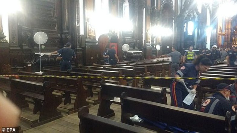 تیرانداز کلیسای برزیل در محراب خودکشی کرد