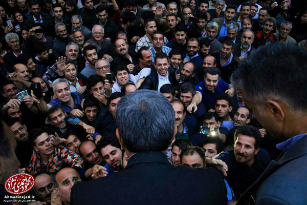 استقبال غیر منتظره از احمدی نژاد
