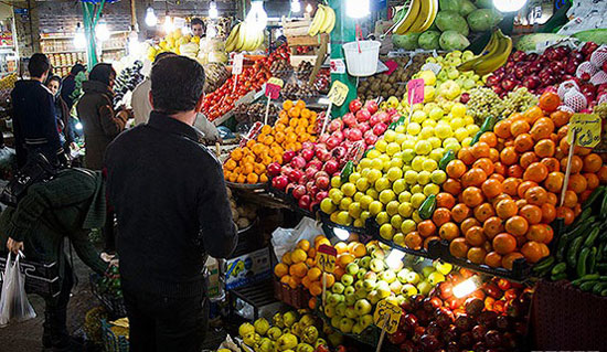محبوبیت میوه‌های گندیده در بازار میوه و تره‌بار