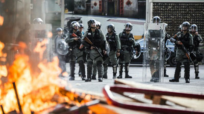 تظاهرات معترضان هنگ‌کنگی به خشونت کشیده شد
