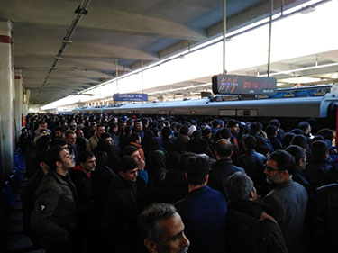 اعزام قطارهای فوق‌العاده به خطوط متروی تهران