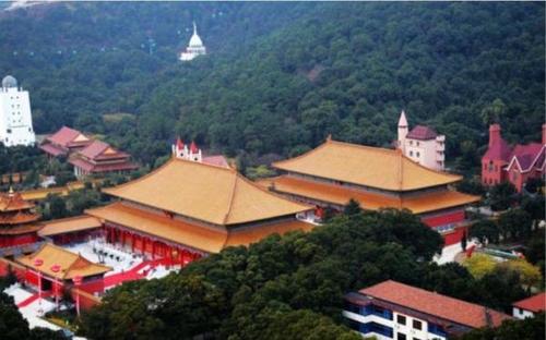 ثروتمندترین و اسرارآمیزترین دهکده چین!