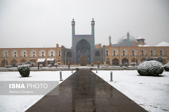 اولین بارش برف زمستانی در اصفهان