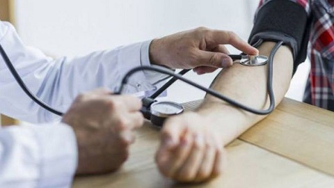 فوت سالانه ۹۷ هزار ایرانی به علت عوارض فشار خون