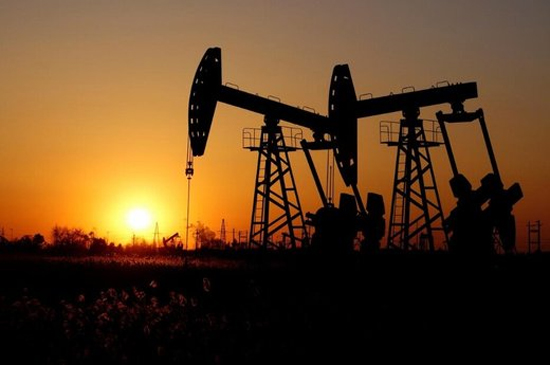 آمریکا عرضه را بالا برد، قیمت نفت کاهش یافت