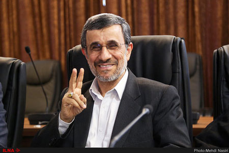روزنامه شرق: احمدی‌نژاد آن همه دروغ گفت اما...