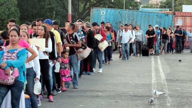 هجوم ونزوئلایی‌ها به مرز کلمبیا برای تهیه آذوقه