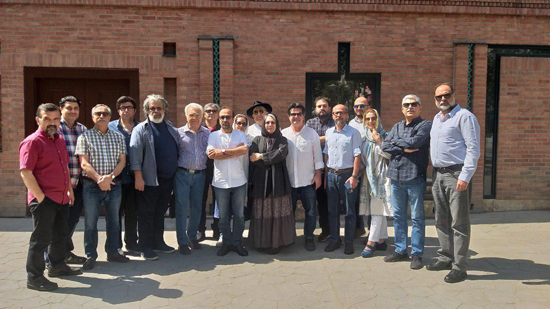 بزرگان سینما رسول‌اف را تا دادگاه همراهی کردند
