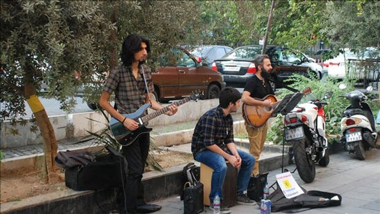فرماندار تهران: موسیقی خیابانی باید با مجوز باشد