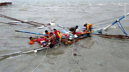 واژگونی مرگبار قایق مسافری در هند