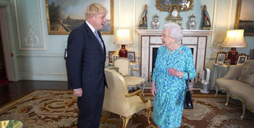 درخواست لندن از ملکه برای تعطیلی پارلمان انگلیس