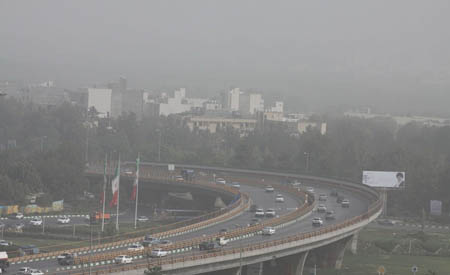 هوای کلانشهر مشهد همچنان آلوده است
