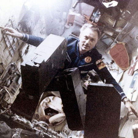 اولین فضانورد آلمانی که به فضا سفر کرد درگذشت