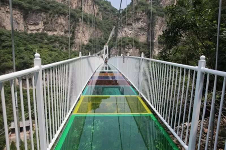 نخستین پل معلق شرق کشور بزودی در بجنورد بهره‌برداری می‌شود