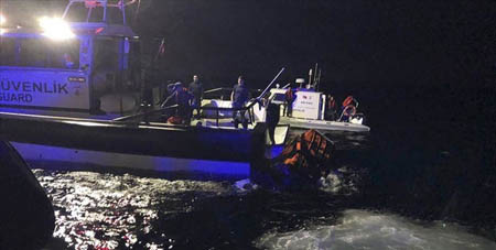 واژگونی قایق مهاجران در سواحل ترکیه