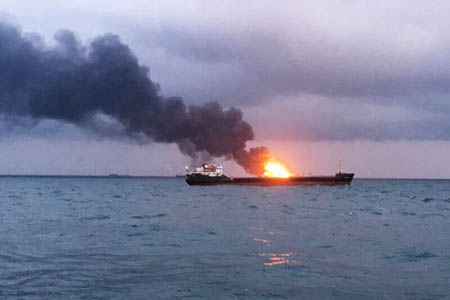 انفجار تانکر یک کشتی در روسیه