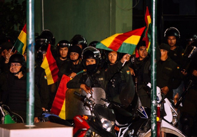 پلیس بولیوی به معترضان پیوست