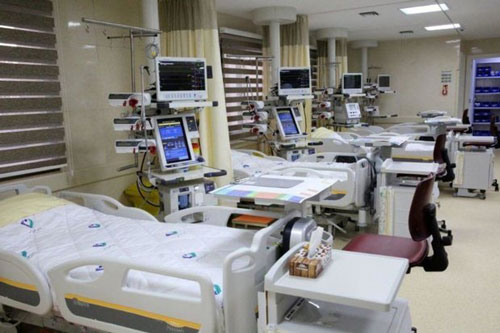صف بیماران خارجی برای پزشکان ایرانی